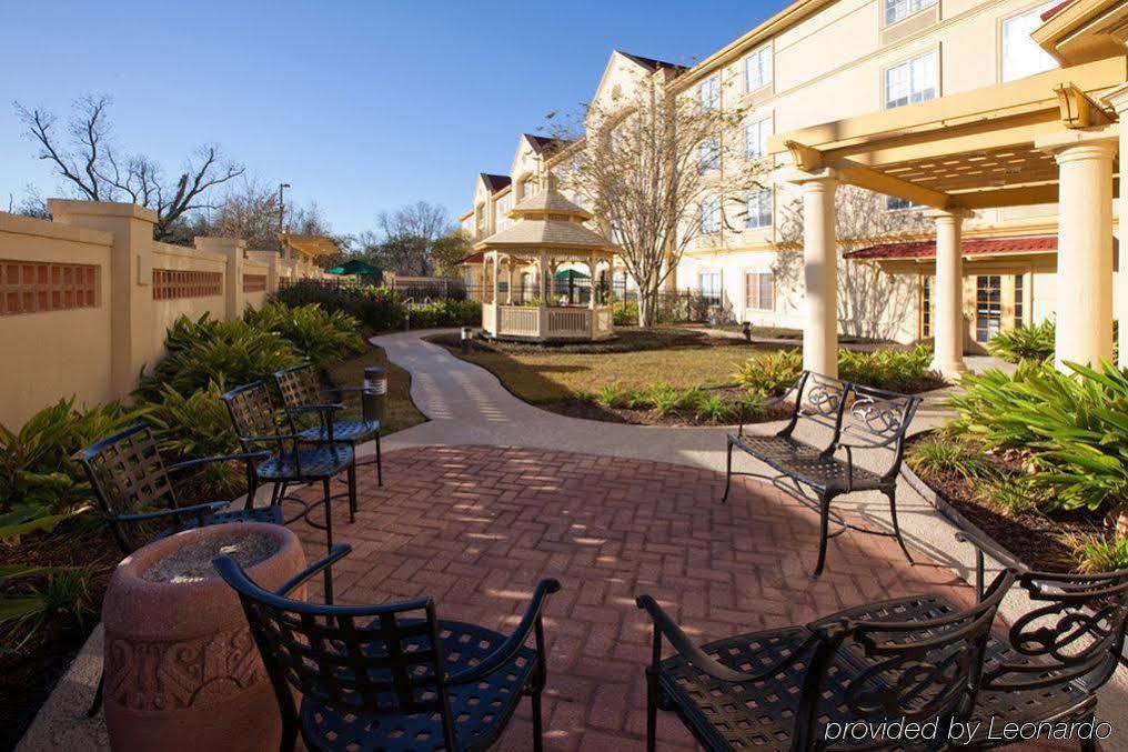 La Quinta By Wyndham Alexandria Airport Hotell Eksteriør bilde