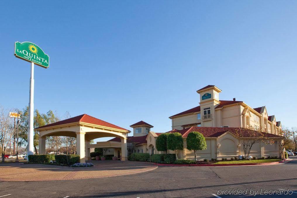 La Quinta By Wyndham Alexandria Airport Hotell Eksteriør bilde